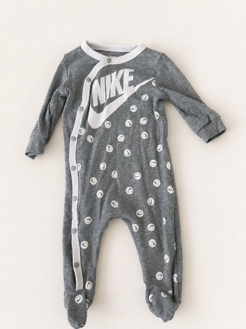 Nike Baby Gray Swoosh Footed Sleeper – 6 Months